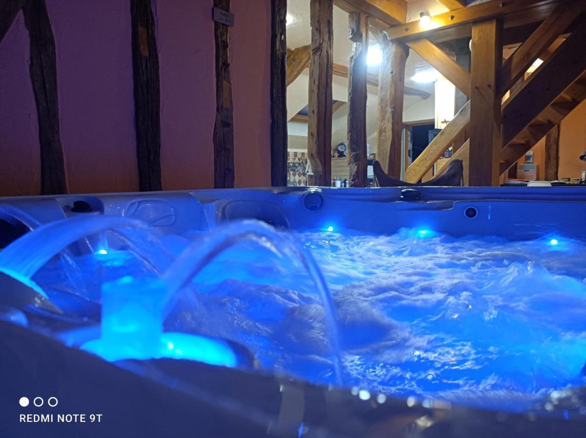 Sauna & Double Jacuzzi Interieur Et Sous Les Etoiles 1H30 Paris Ladon المظهر الخارجي الصورة